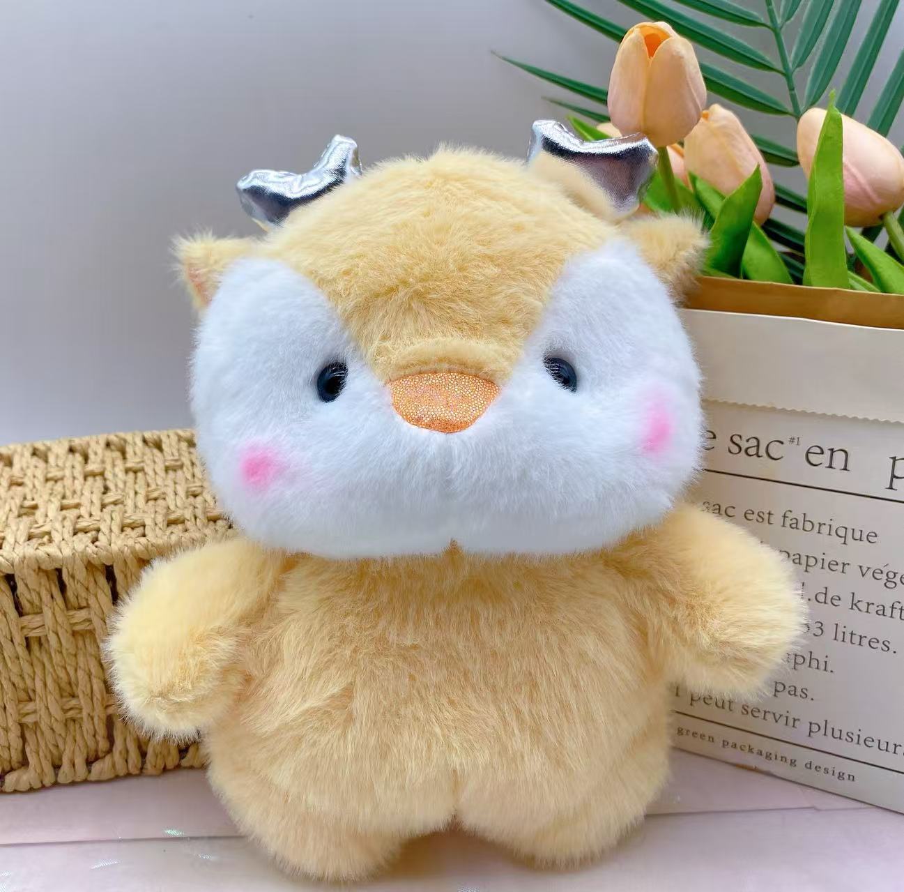 Cute claw machine dolls and small stuffed toys