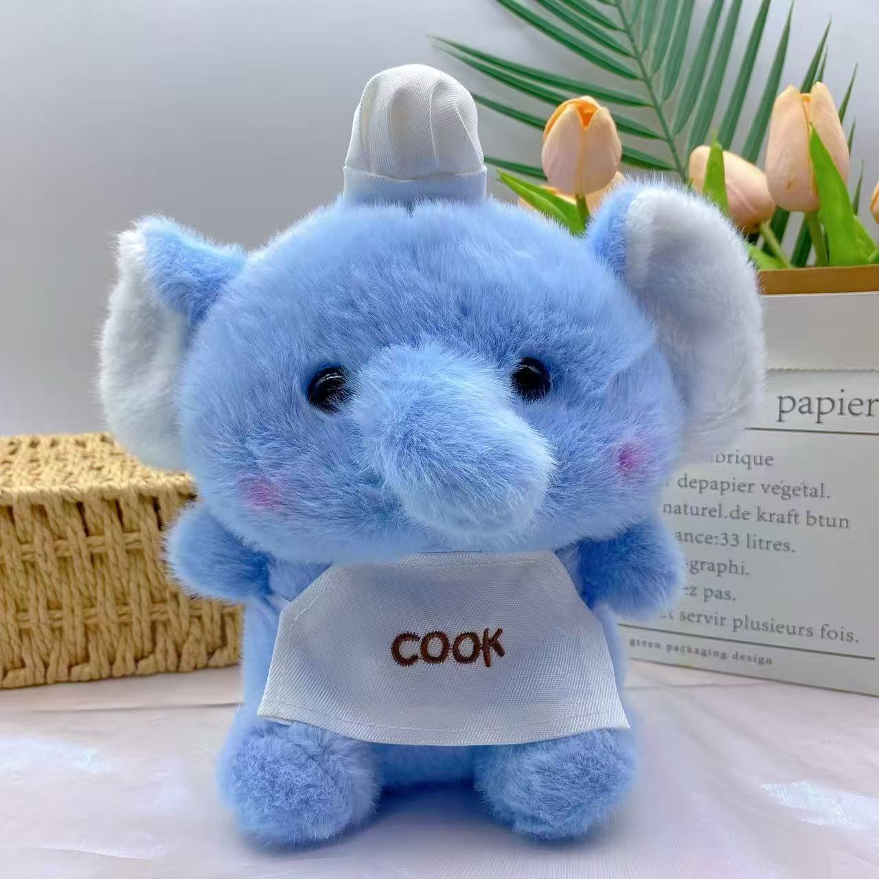 Cute claw machine dolls and small stuffed toys