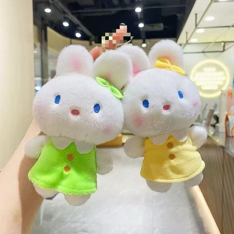 Cute claw machine dolls and small stuffed toys
