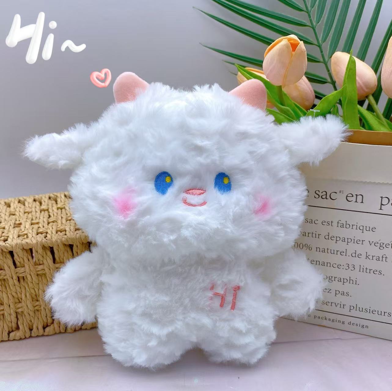 Cute claw machine dolls and small stuffed toys